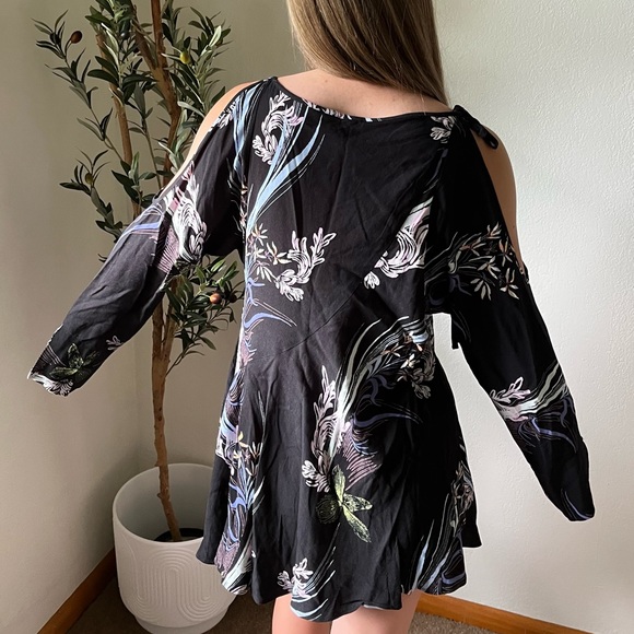 Free People Clear Skies Black Floral Cold Shoulder Mini Dress Size XS - Picture 8 of 12